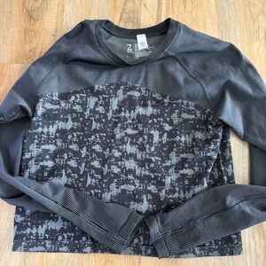 Zella Women's Charcoal and Heather Gray Crewneck Sweater